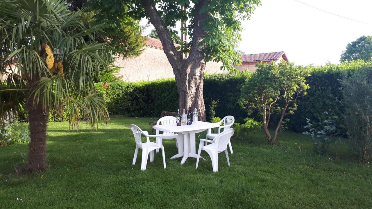 Jazz Et Vacances Monlezun ภายนอก รูปภาพ